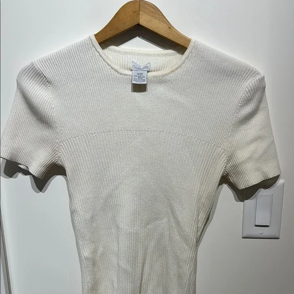 Outline Cream Ribbed Top - Picture 3 of 3